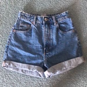 Zara mom high waisted denim shorts size 0